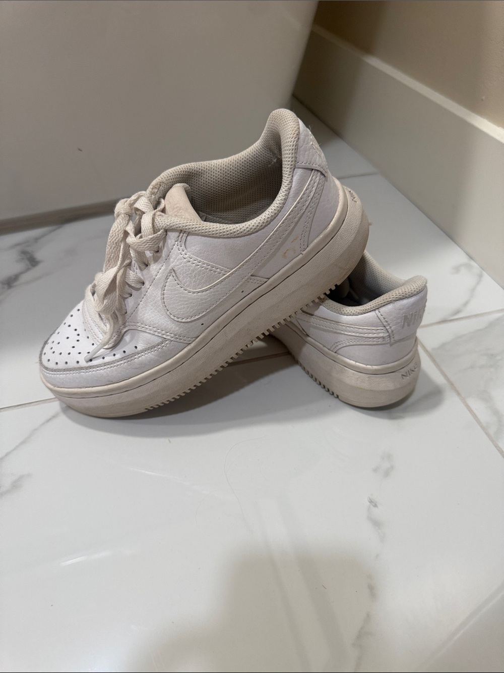 Nike White Women's Low-Top Platform Sneakers